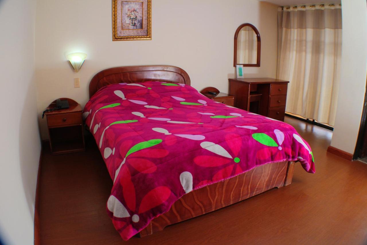 Hotel Santa Isabel 2 Ipiales Bagian luar foto